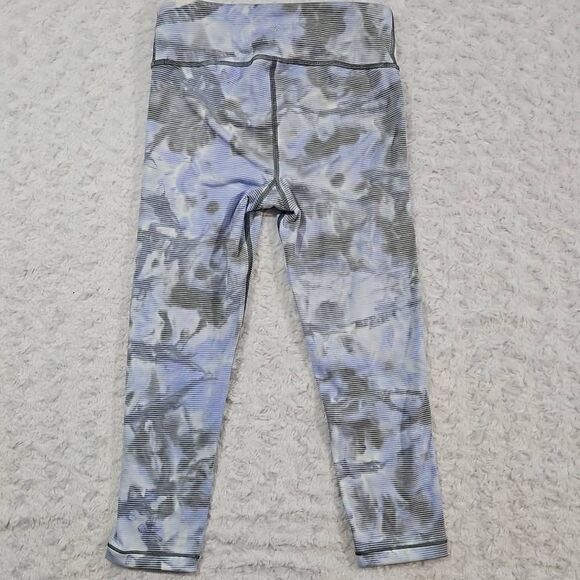 Athleta Girl Size Large /12 Chit Chat Blue And Grey Textured Capri - Picture 6 of 7